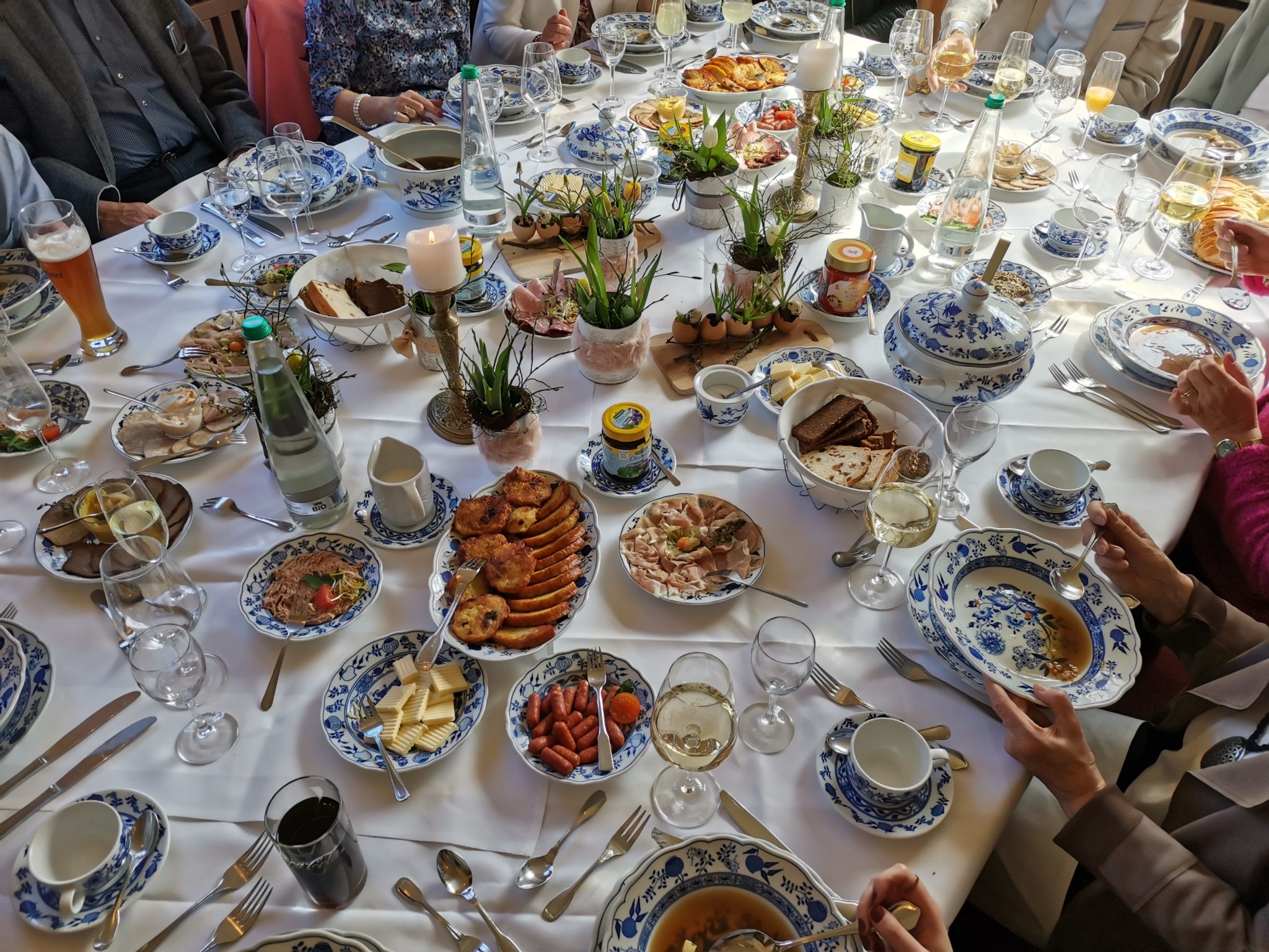 Westfälische Kaffeetafel - Holter Schloßkrug, Hotel | Restaurant