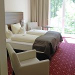 Jedes Gästezimmer hat ein komfortables Doppelbett.